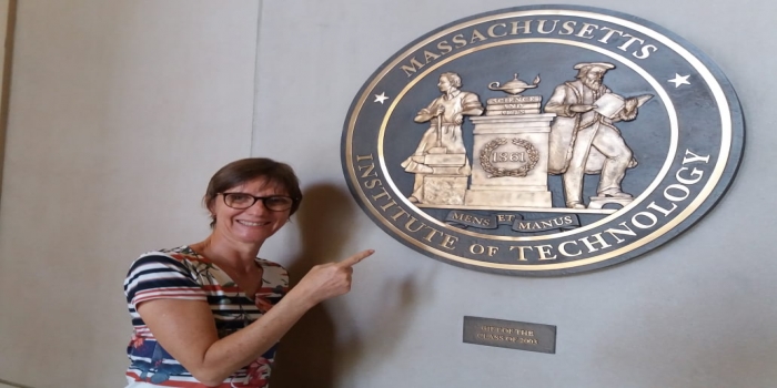 Professora Elmara de Sousa destaca compromisso com a educação pública de Vitória